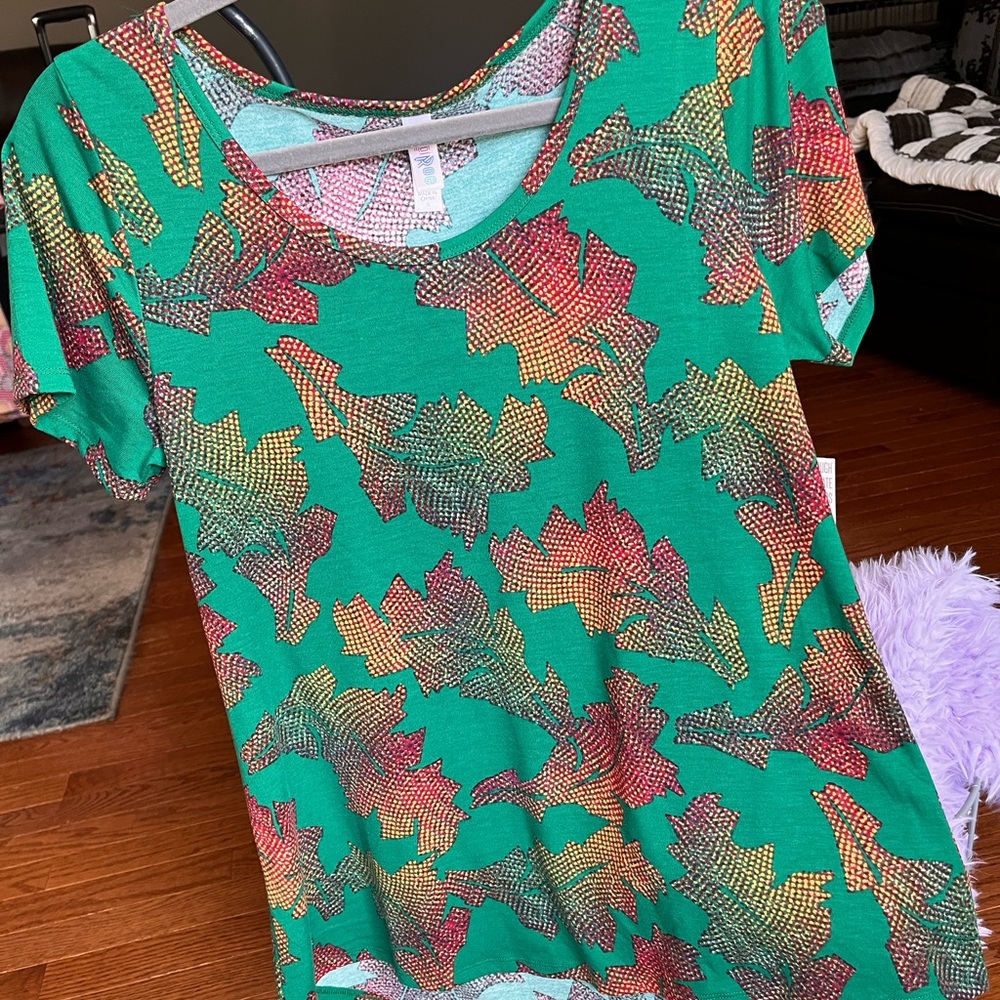 Lu Laroe Classic T. Size small brand new with tags.